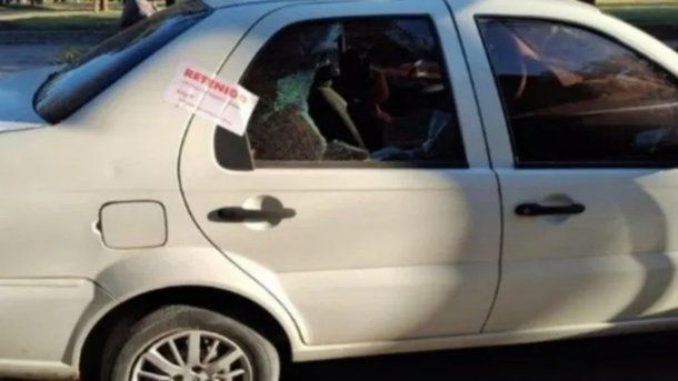 Bahía Blanca: se negó a hacerse el test de alcoholemia y se atrincheró en el auto por cinco horas