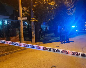 Balearon en la cabeza a un taxista durante un intento de robo