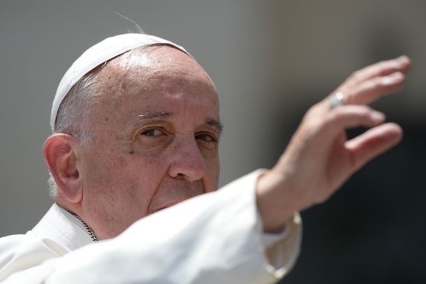 El Papa pidió rezar por los jugadores fallecidos en el accidente