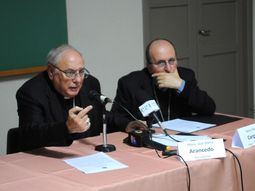 Monseñores José María Arancedo y Mario Cargnello Monseñores José María Arancedo y Mario Cargnello