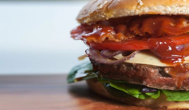 Pidió una hamburguesa en un famosa casa de comida rápida y se llevó una sorpresa