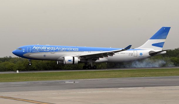 Llegó al país el avión de Aerolíneas Argentinas con la tercera tanda de la vacuna Sputnik V