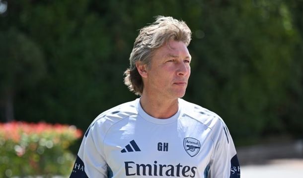 Gabriel Heinze hace historia en Inglaterra: es el primer argentino en ganar la Premier League con el Arsenal