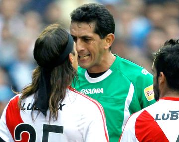 Los aprietes de River a Pezzotta