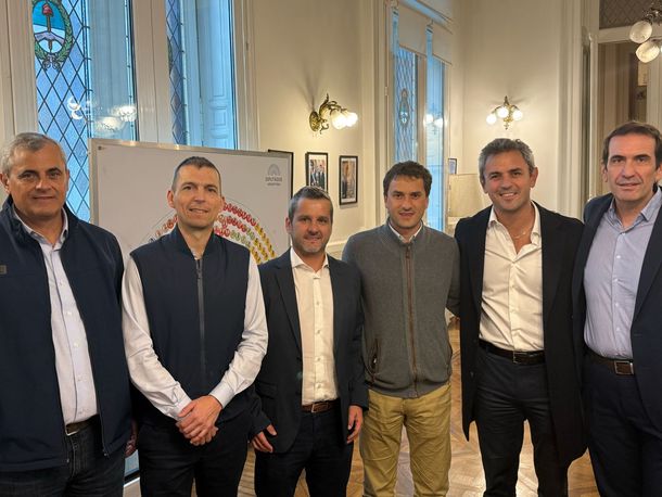 Diputados de la UCR afines a Javier Milei formaron un interbloque con La Libertad Avanza