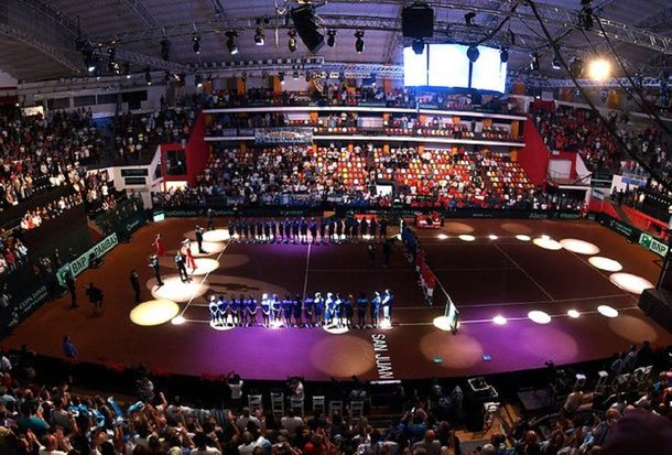 Copa Davis: Argentina se durmió en el dobles y Chile está arriba 2-1