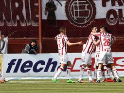 Unión sorprendió al campeón Lanús
