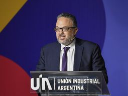 Gobierno exigirá que retrotraigan los aumentos sin justificación