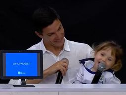 Viral: el tierno momento de la hija de Nacho Fernández en su presentación en Gimnasia