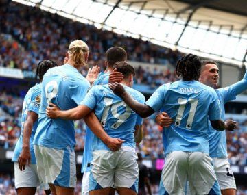 El tanto de Julián Álvarez para la goleada del Manchester City al Fulham