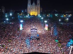 Más de 100 mil personas vibraron en un megashow por los 135 años de La Plata