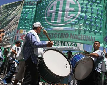 ATE acusó a UPCN de ser amigo del Gobierno