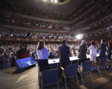 Periodista se infiltró en micro de militantes de Cristina y sorprendió con su testimonio