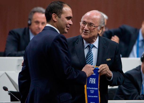 La reelección de Blatter como presidente de la FIFA, en fotos