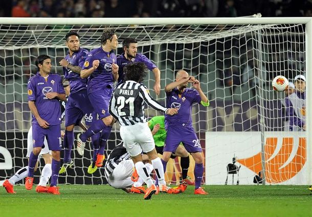 La Juventus de Tevez y el Benfica de Garay pasaron de ronda; Nápoli eliminado