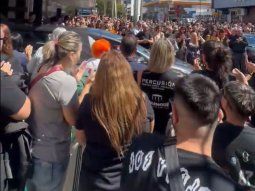 aplausos y batucada: emocionante ultimo adios a daniel buira aplausos y batucada: emocionante ultimo adios a daniel buira