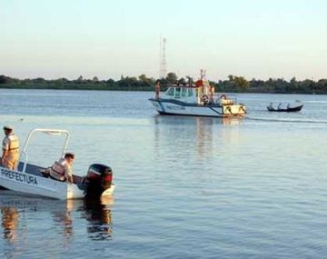 Hallan el cuerpo de un hombre  encadenado