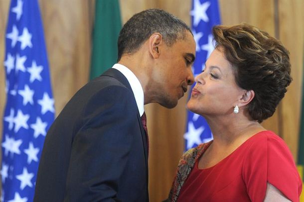 Molesta con Obama, Rousseff postergó su visita a EE.UU.