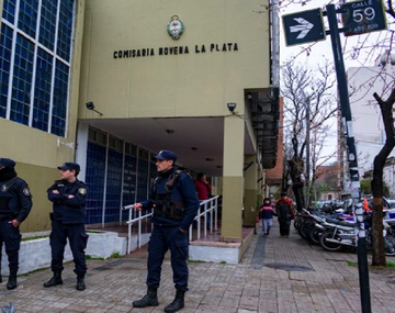 Confirman tres casos de coronavirus en una comisaría de La Plata