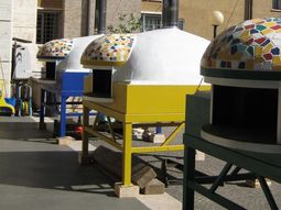 el papa francisco invito a sintecho a comer pizza en la canonizacion de la madre teresa el papa francisco invito a sintecho a comer pizza en la canonizacion de la madre teresa