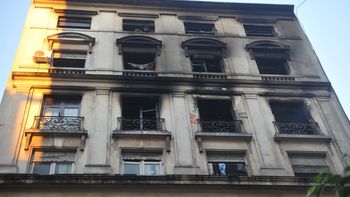 panico en la zona de congreso por el incendio de un edificio panico en la zona de congreso por el incendio de un edificio