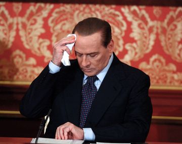 Silvio Berlusconi pidió perdón a todo el pueblo italiano