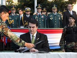 Paraguay estudia abandonar la Unasur tras la suspensión