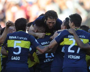 Los jugadores de Boca festejan, en el Monumental, la victoria en el Superclásico por 4 a 2, ante River.