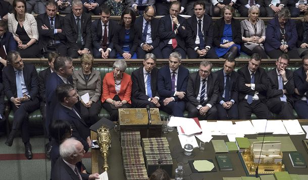 El Parlamento británico votó en contra de un Brexit sin acuerdo con la UE