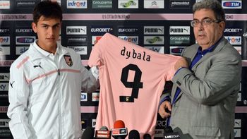 paulo dybala fue presentado en el palermo italiano paulo dybala fue presentado en el palermo italiano