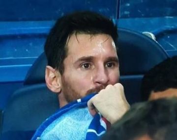 La cara de Lionel Messi en el banco del PSG lo dice todo.