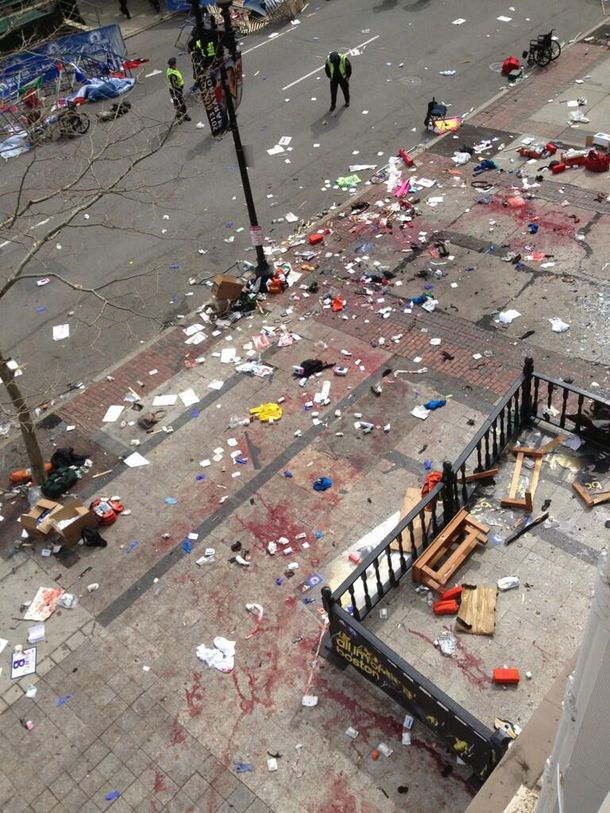 Explosión en el final de una maratón en Boston: tres muertos
