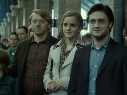 descontento y criticas; mira como son los nuevos personajes de harry potter descontento y criticas; mira como son los nuevos personajes de harry potter