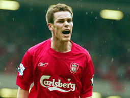 Pasó por la Premier League, la rompió y luego del retiro tuvo que vender premios para sobrevivir Pasó por la Premier League, la rompió y luego del retiro tuvo que vender premios para sobrevivir