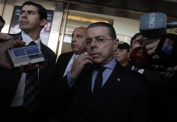 El juez que investiga a Oyarbide rechazó la causa de lavado contra financieras