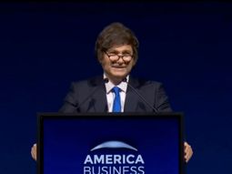 milei abrio el foro en miami evocando a messi: puedo felicitar a un zurdo milei abrio el foro en miami evocando a messi: puedo felicitar a un zurdo