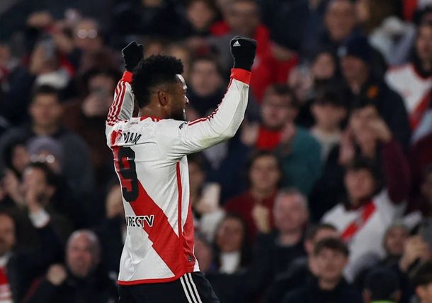 Copa Libertadores: River le ganó 2-0 a Libertad y avanzó a octavos como primero de su grupo