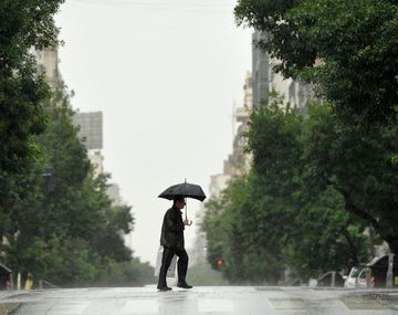 Llueve sobre la Ciudad y llegó el alivio por las altas temperaturas
