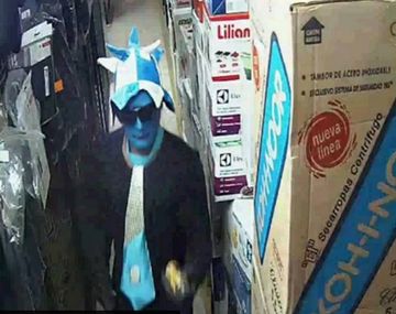 Se disfrazaron de hinchas y robaron millones