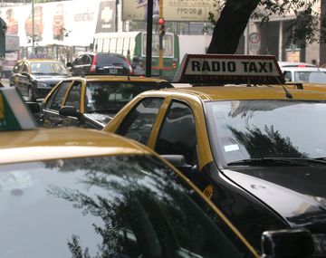 ¿Qué medidas adoptar antes de subir a un taxi?