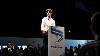 Lousteau confirmó que competirá en las elecciones por fuera de Cambiemos Lousteau confirmó que competirá en las elecciones por fuera de Cambiemos