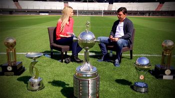 marcelo gallardo poso por primera vez con todas las copas internacionales marcelo gallardo poso por primera vez con todas las copas internacionales