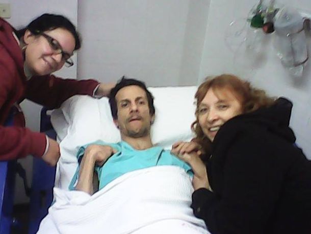 El hombre que estuvo tres años internado en Corrientes se reencontró con su familia