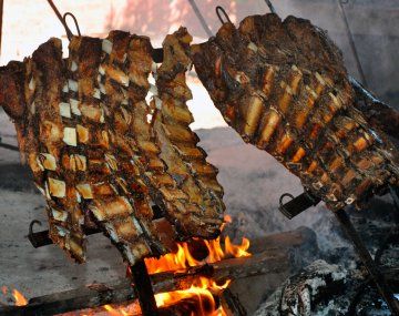 Hoy es el Día Nacional del Asado: ¿cuánto cuesta hacer una parrillada?