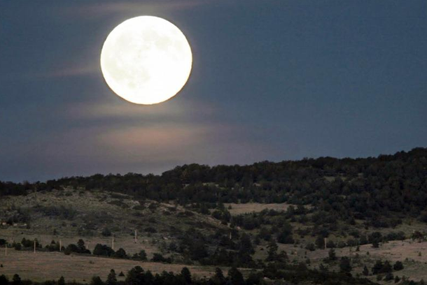 Una Súper Luna se podrá observar en el cielo argentino