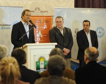 Scioli criticó a los intendentes que siguen dilatando la Policía Local en sus distritos