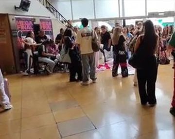 Pánico en Flores: una multitud sufrió descomposturas y desmayos en el Teatro Gran Rivadavia