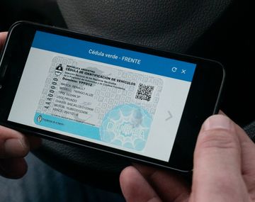Chau cédula azul: cuáles son los papeles para circular en auto desde ahora