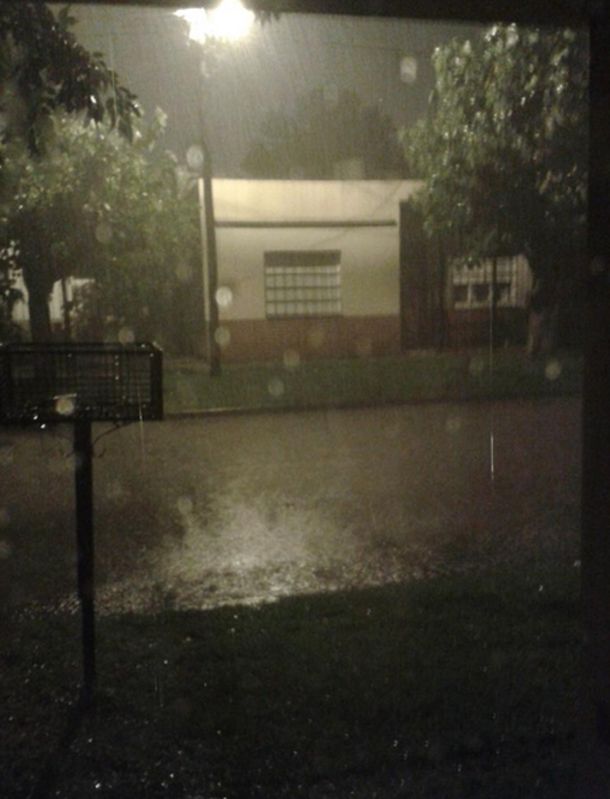 Cayó granizo en zona sur y se esperan tormentas para la Ciudad y alrededores