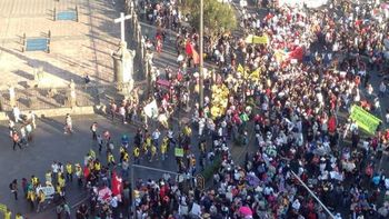 marcha en mexico por los 43 estudiantes desaparecidos marcha en mexico por los 43 estudiantes desaparecidos